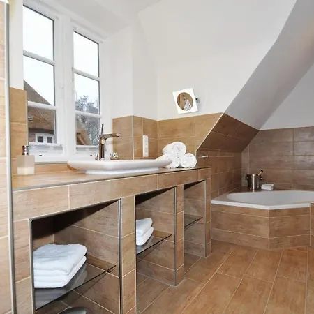 Holiday home Doppelhaushaelfte Ohana *