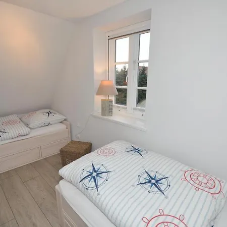 Holiday home Doppelhaushaelfte Ohana